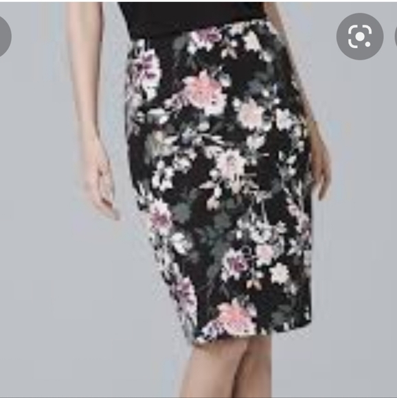 Floral A-line skirt from White House Black Market - Picture 11 of 11